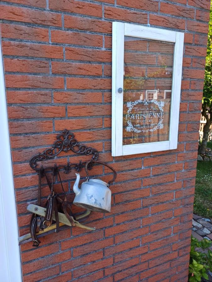 Lotta'S Ferienhaeuschen Emden Exterior foto